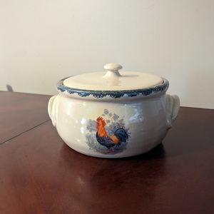 Home and garden party rooster bean pot